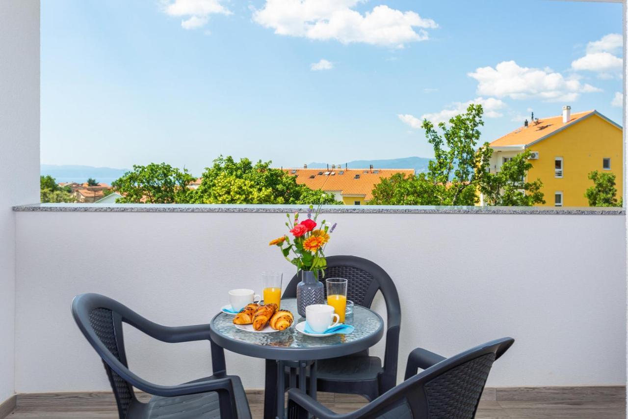 Kvarner Bay - 2 & 4 Apartment *