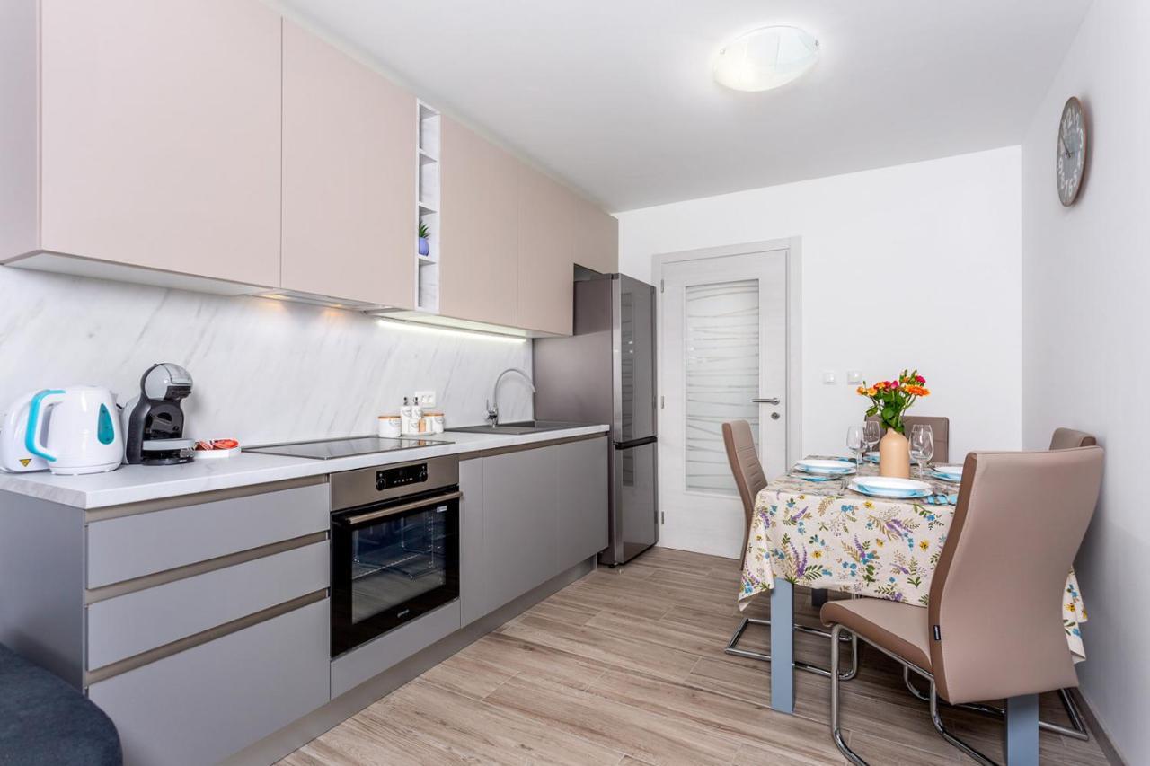 Kvarner Bay - 2 & 4 Apartment