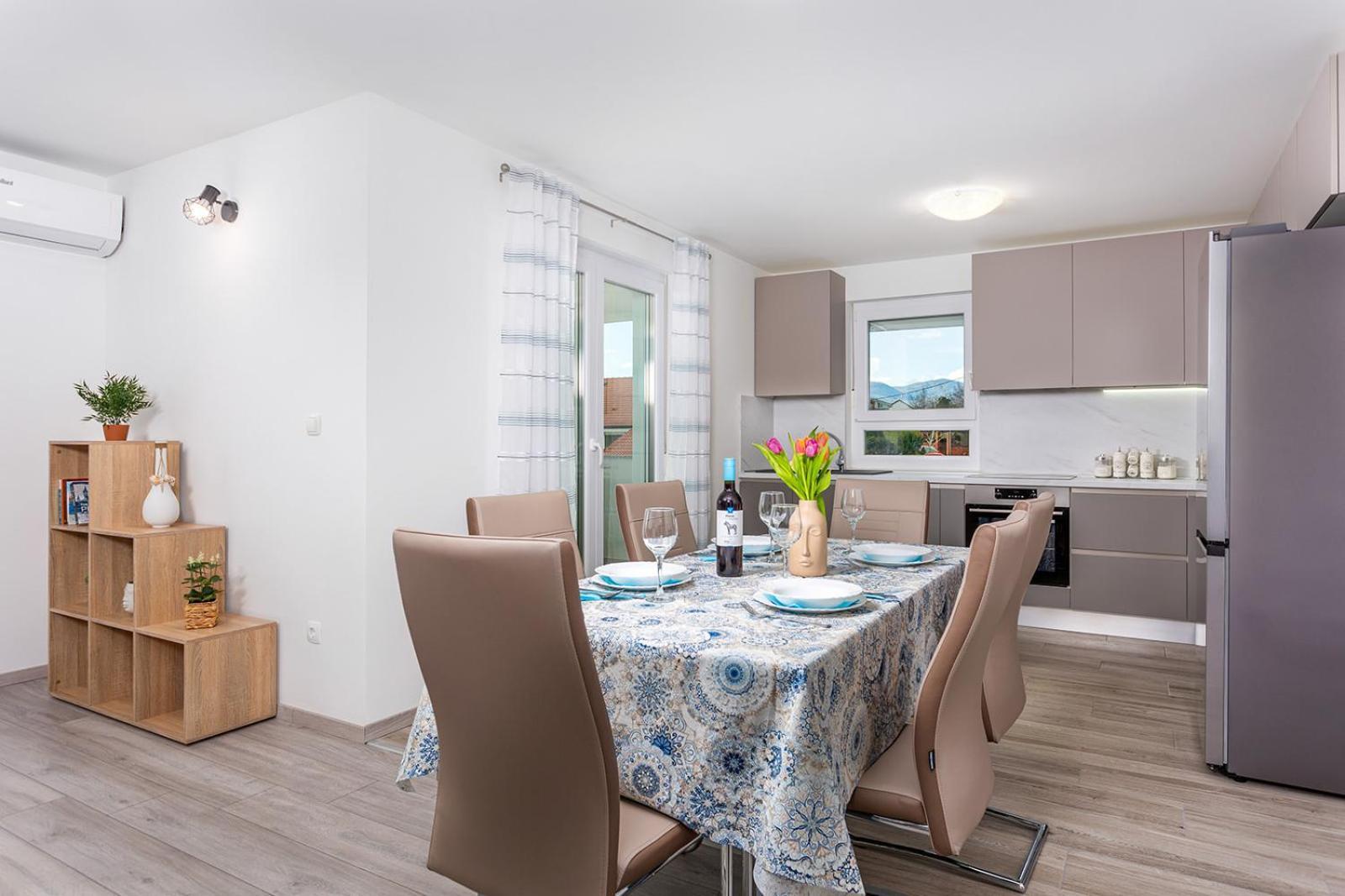 Kvarner Bay - 2 & 4 *